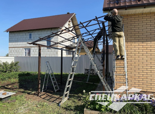 Односкатный навес к дому из поликарбоната №98 - фото 1932